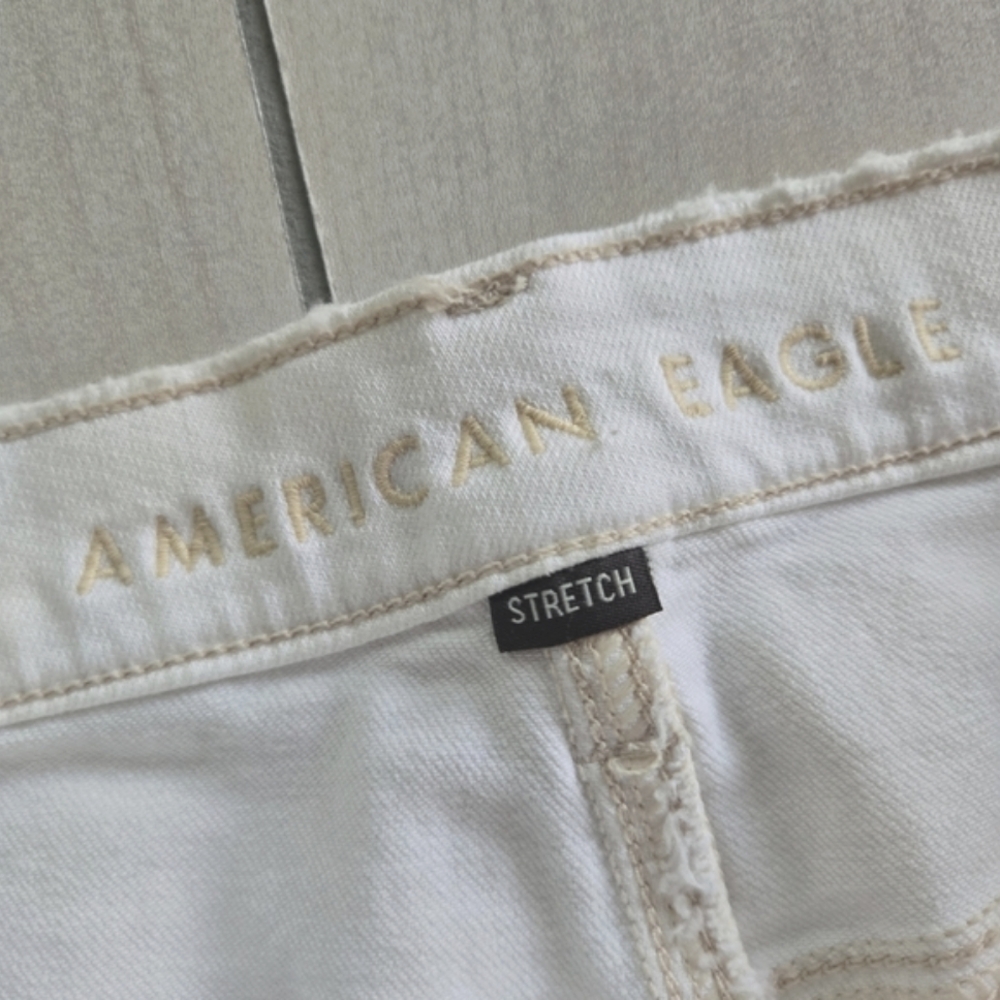 AEO 90's Skinny Jeans White Distressed with Stretch - Picture 10 of 16